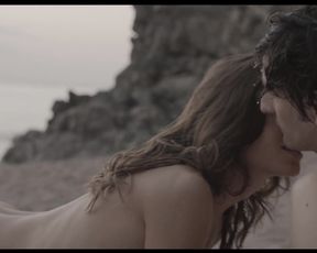 Beach of Two Exhibitionists - Romantic Erotica