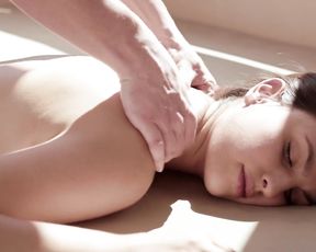 Sexy Pool Men & Beauty Girl - Erotic for Women