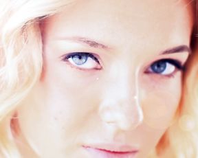 Nude Art - Sunny Girl