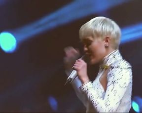 Miley Cyrus (my second Softcore Vídeo Compilation from Her)