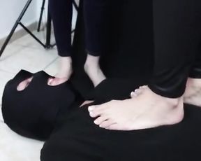 Johanna Teach Alicia the Art of Trampling