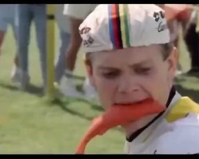 ENF Cheerleader's Cut-Offs Ripped off by Magic