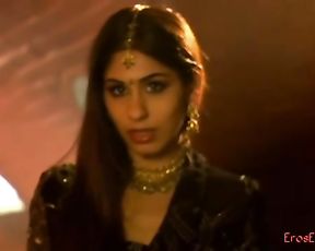 How to use massage as erotic make-out