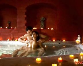 How to use massage as erotic make-out