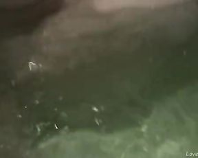 Ultra-Super-Cute glamour bathtub together