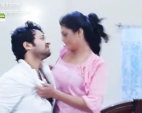 Bangla Flick Super-Fucking-Hot Actress Moushumi Hamid Showing Deep Stomach Button and Titties Glamour