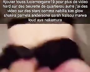 UNE BEURETTE SAIGNE a FORCE DE SE PRENDRE DES FESSÉES