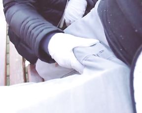 - 4K -FUCK CORONAVIRUS ! -RISKY OUTDOOR FOREARM JOB IN PARK, POP-SHOT ADELLA JAY