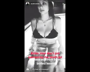 Sophie Mudd Snapchat Movies & Instagram Stories