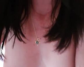 Housewife Tells me Dirty Story while Draining me