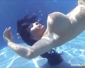 Brilliant Fake Hooters Music Movie