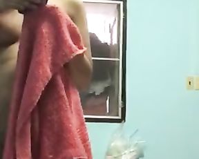 Secret Thai Couple Pinch