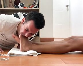 ENOLA BRUTISH FOOT CHOKING CHANGE ROLES AND FORWARD ( COMPLETE PINCH IN FAN CLUB)