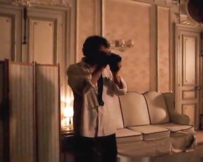 Erotic All Girl Sofa Gig