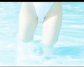 Japanes Female White Realise Bathing Suit [ Glamour ]