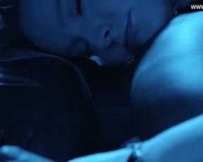 Kristen Bell - Lingerie, Hump + Supah-Fabulous Episodes - Palace of Lies S02 (2013)