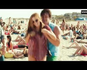 Aubrey Plaza - Splendid Scenes in Bathing Suit & Undergarments + Culo - Dirty Grandpa