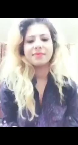 Iraqi Sizzling Doll Getting Off عراقية مشتهية تضرب جلغ وي حبيبها  