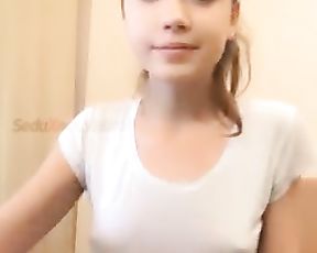 INFREQUENT!!! College Gal VERY ROCK-HARD NIPPLES on Periscope