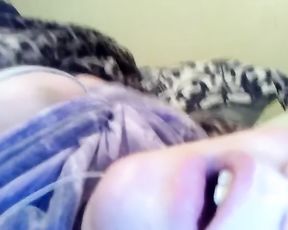 Groaning Teen Getting Off Delicate Pinkish Lips Speaking Orgasm