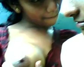 Supah-Red-Hot Indian Mallu Gal's Mild Bosoms & Nips Blowage'ed by her BF
