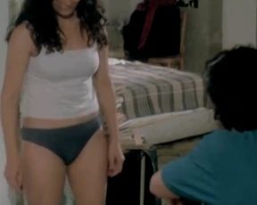 Hala Omran Arab Syrian Actress Display her Underwear in Vid - الممثلة السورية حلا عمران