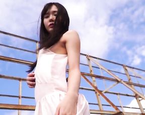 A windy and uber-sexy nude image session with Miru Sakamichi so Glamour naked doll