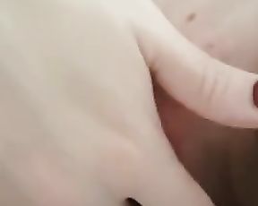 First-Timer duo - he films as she frigs her hairless open cootchie