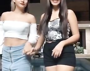 Rica Flaca , Haciendo Tik Tok