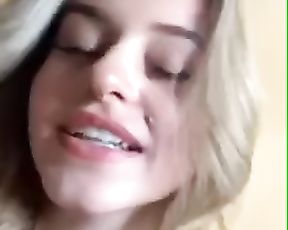 Tik Tok Thot’s Hooter Pops out on Live
