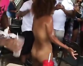 Light Flesh Dark-Hued Gal Naked in Public