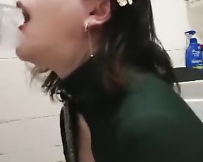 Gasping on Pipe with Nip Pin