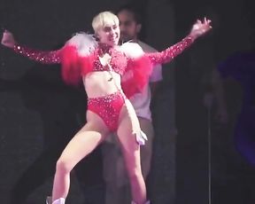 Miley Cyrus (my Softcore Vídeo Compilation from Her)