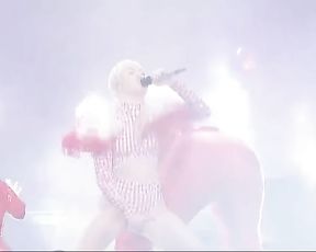 Miley Cyrus (my Softcore Vídeo Compilation from Her)