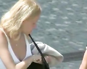 Giant delicate melons boucing in slowmo