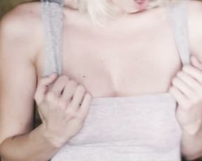 Hot! Hot! Naked Blond