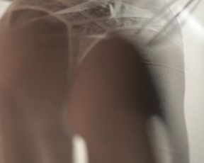 Naked on Music - Nude Model