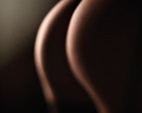 Naked on Music - Nude Model