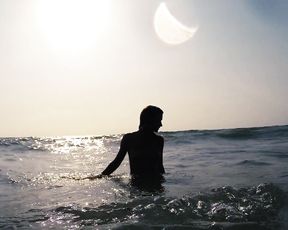 Nude Art - Girl on the Beach