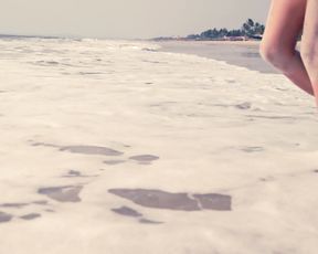 Nude Art - Girl on the Beach