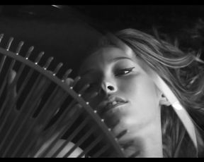 Nude Art Clip - Piano Girls