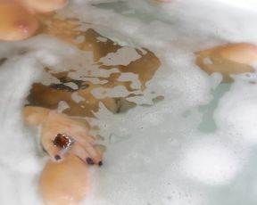 Nudity Girl in Bathroom