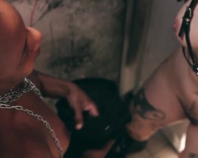 Ze Royale, Jasko Fide - The toilet line (lesbian scene) - XConfessions 11 (2017)