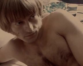 Hot actress Monet Mazur Nude - Stoned (UK 2005) 