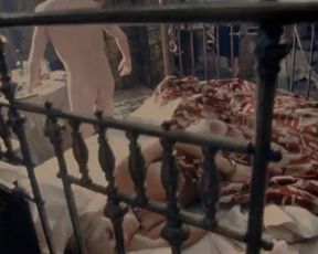 Hot actress Monet Mazur Nude - Stoned (UK 2005) 