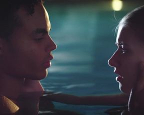 Alena Savostikova Nude - Cool Hair (2017)