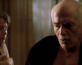 Celebs sex scene Stephanie Leonidas nude – La fiesta del Chivo (2005)