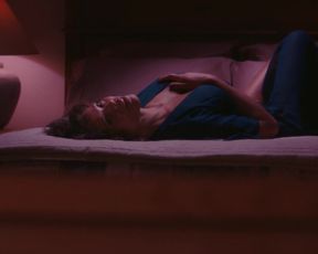 Naked scene Carmen Ejogo Sexy - The Girlfriend Experience s02e02 (2017) TV show nudity video