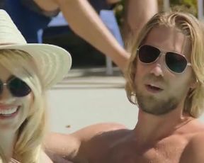 Alexandra Daddario sexy, Kate Upton sexy – The Layover (2017)