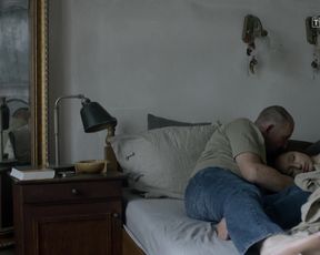 Celebs sex scene Aleksandra Poplawska, Pola Błasik Nude - Miasto skarbow s01e10 (2017)